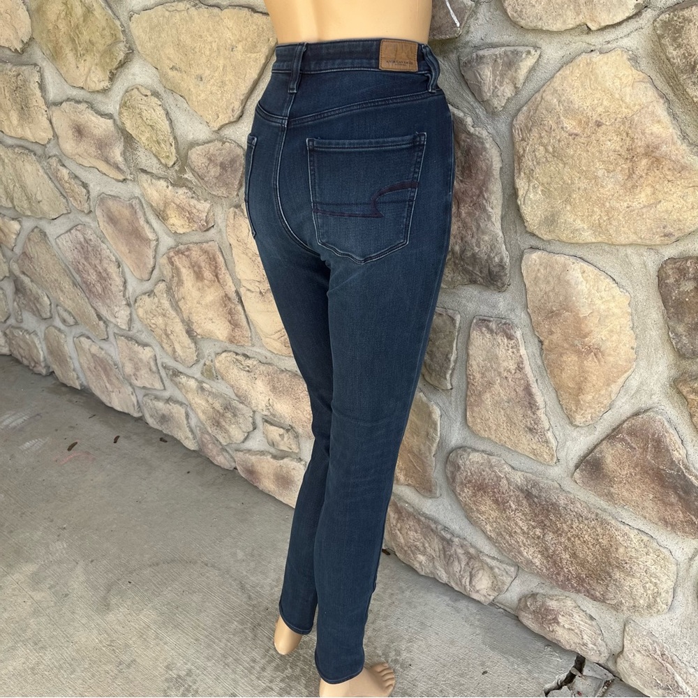 AMERICAN EAGLE | Dark Wash Super Hi-Rise Jeggings - Picture 7 of 11